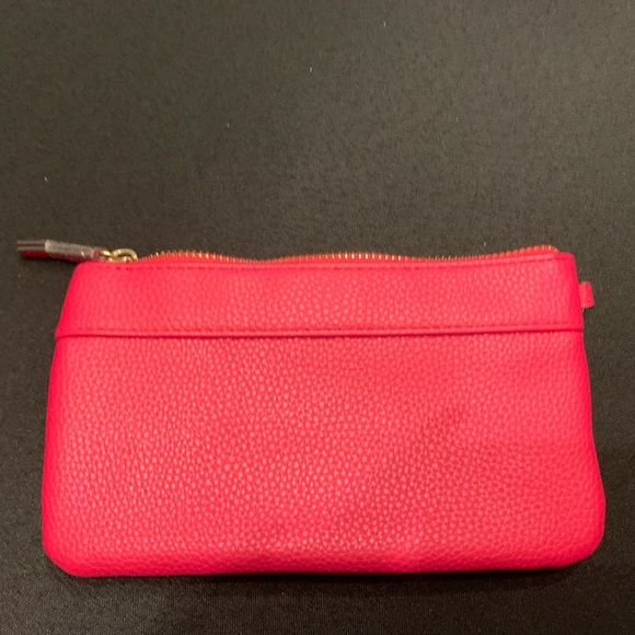 Nanette Lepore wristlet in Rosy pink color. Vegan pebbled leather. - Picture 2 of 5
